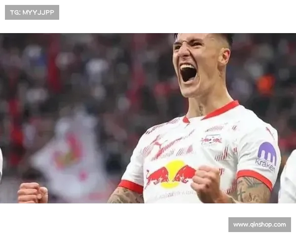 鲍勃称今夏新援表现出色 并表示特拉福德回归为球队核心非常高兴